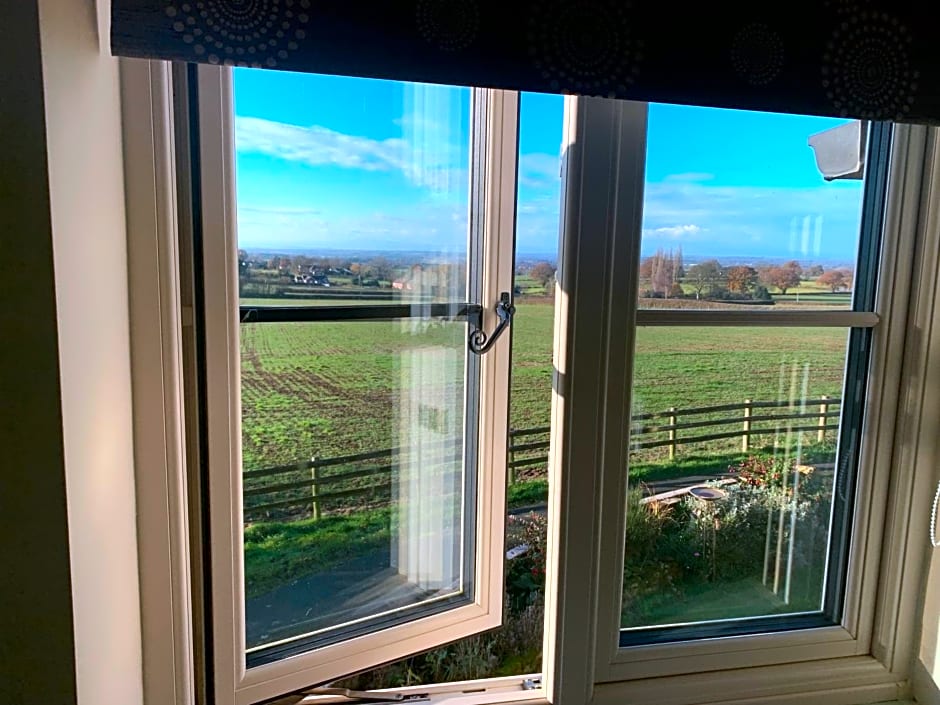 Farmhouse studio near Shrewsbury