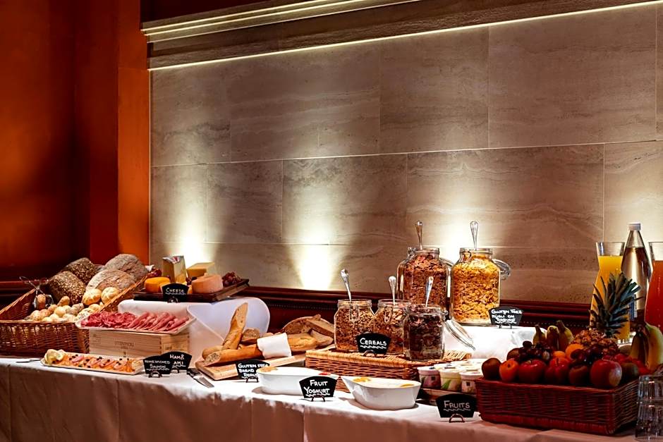 Renaissance by Marriott Lucerne Hotel