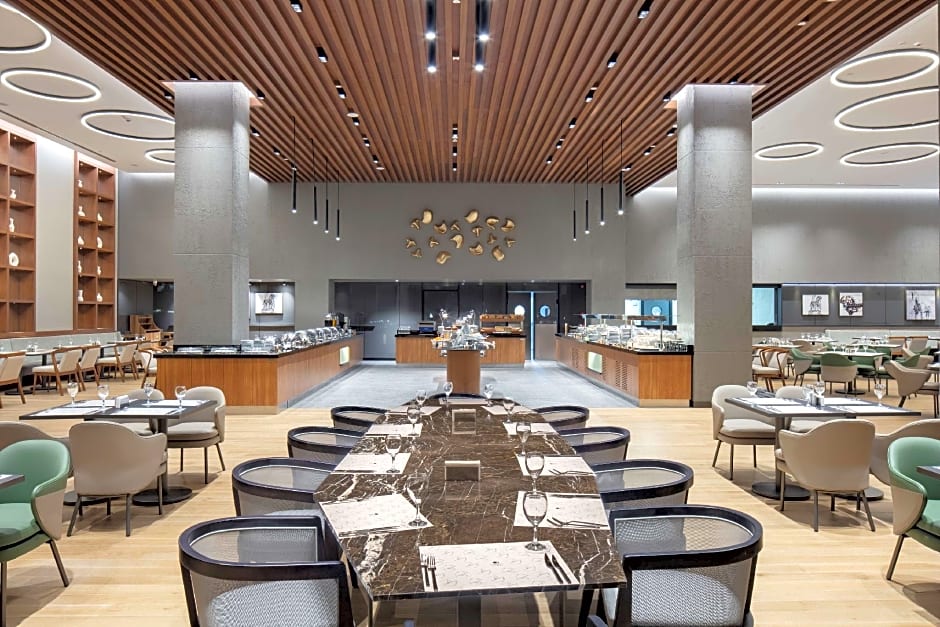 DoubleTree by Hilton Canakkale