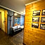 Astra Whale - Waterfront Boutique Hostel in Lofoten