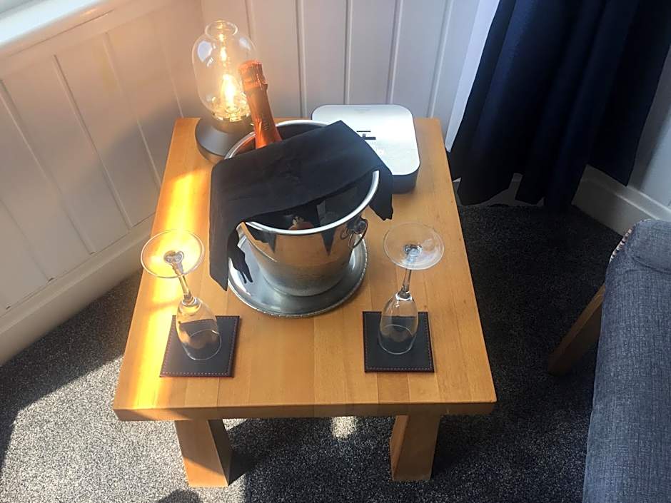 The Fossil Tree Hotel