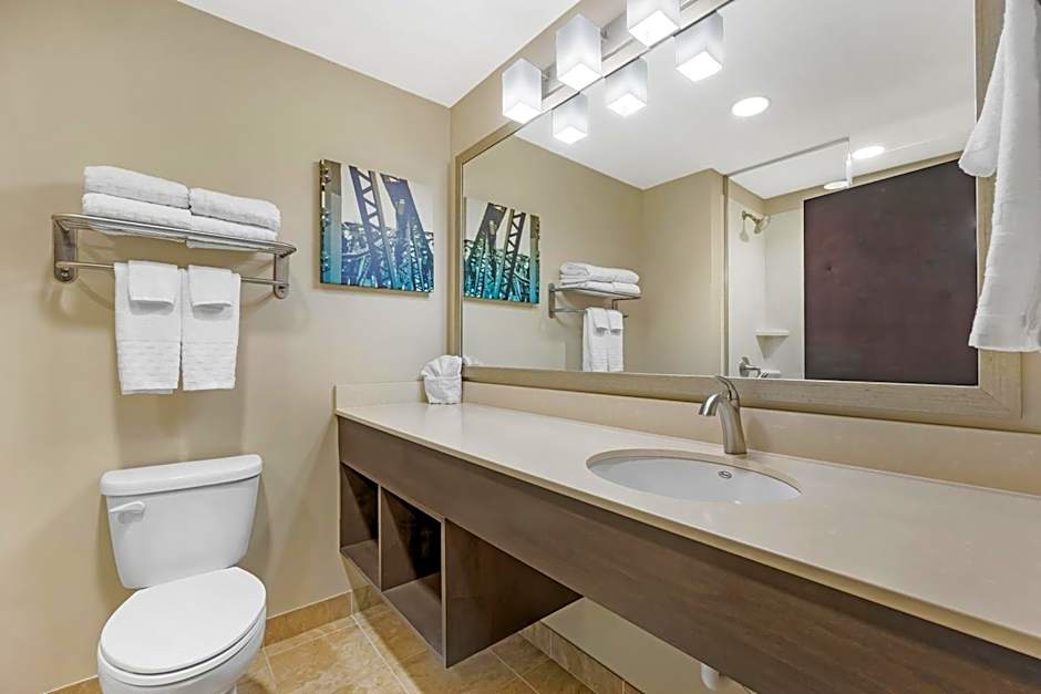 Best Western Plus Centralia Hotel & Suites