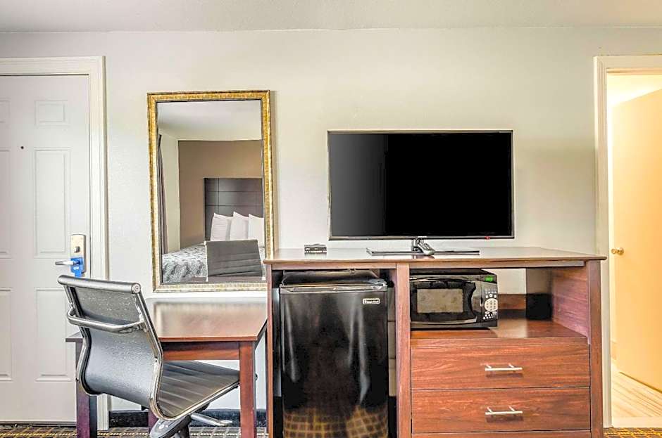 Rodeway Inn Middleboro-Plymouth