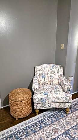 One-Bedroom Cottage