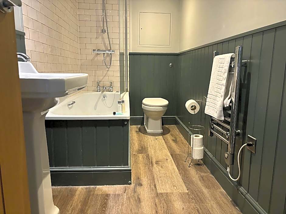 The Golden Lion Hotel