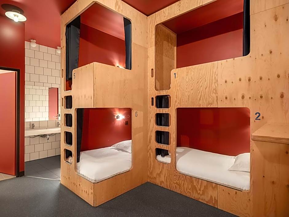 Eklo Paris Roissy CDG Airport