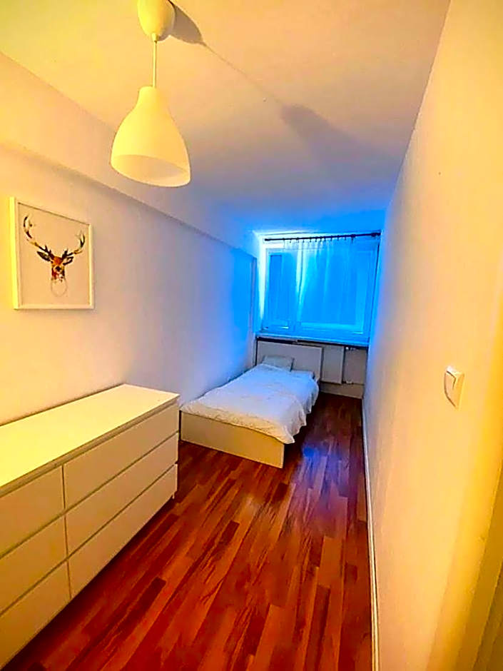 Ursus Rooms-Self Check-in