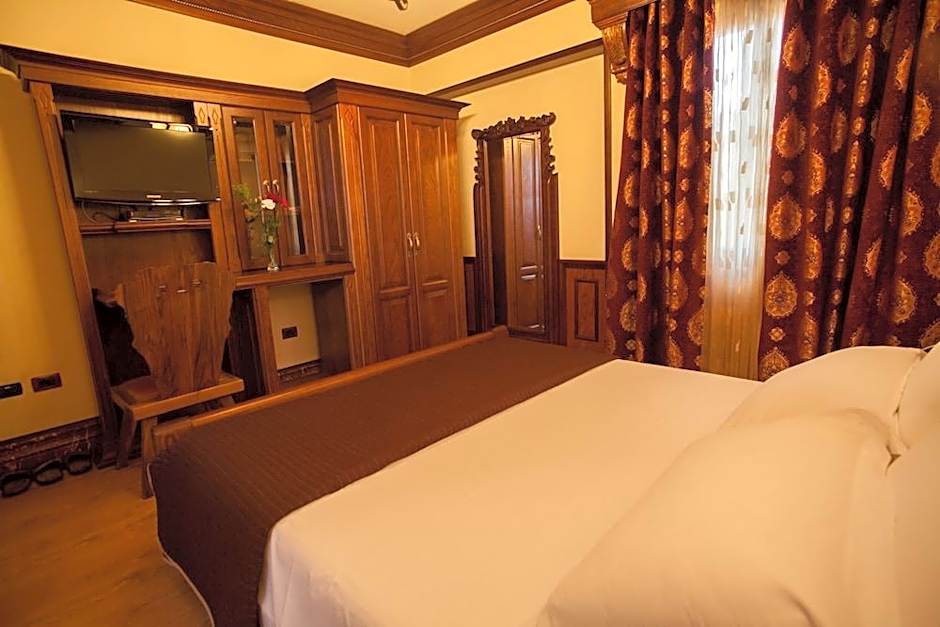 Brilant Antik Hotel