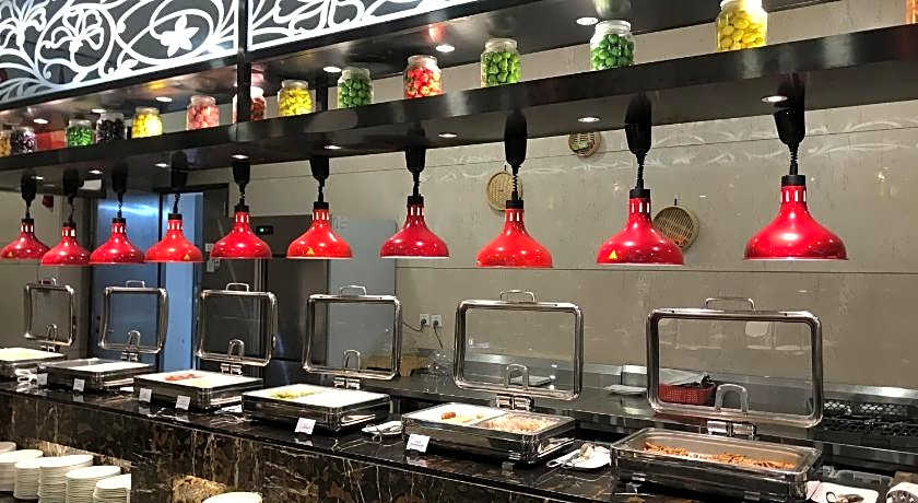 New Junyue International Hotel Guangzhou South Station Jinlong Subway Station