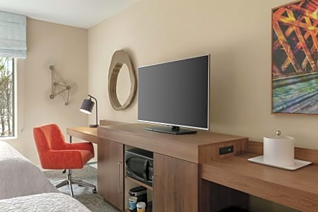 Queen Room with Two Queen Beds - Hearing Access/Non-Smoking