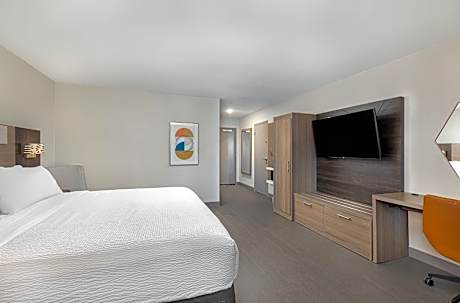 King Room - Mobility Access/Hearing Accessible