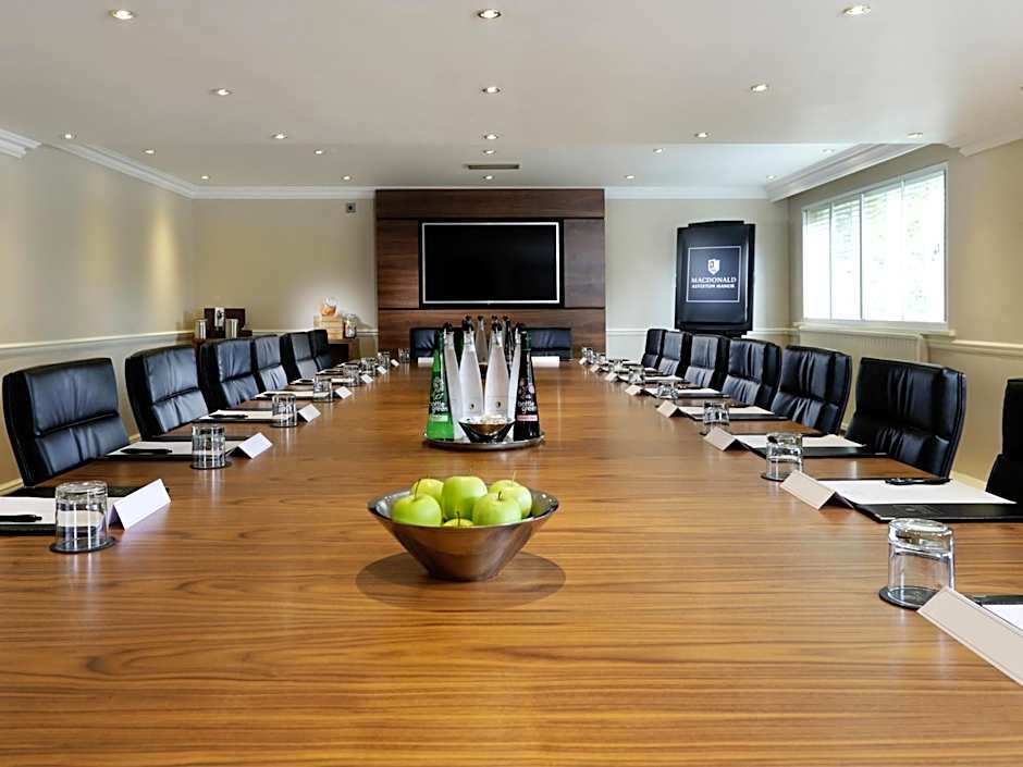 Macdonald Alveston Manor Hotel