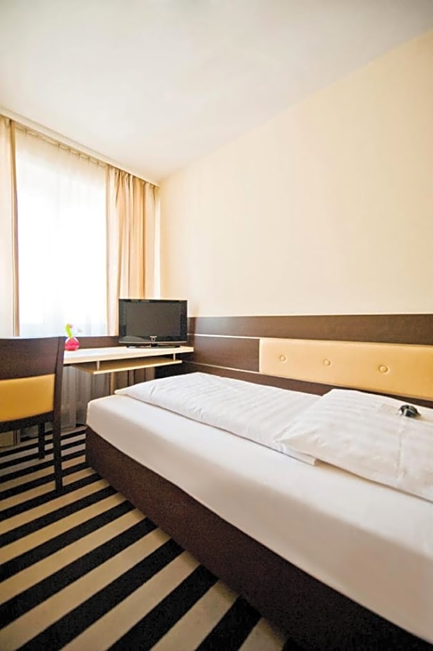 Bristol Hotel