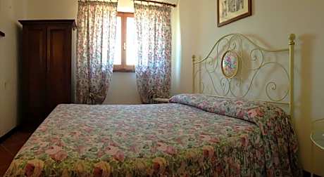 One-Bedroom Apartment - Split Level