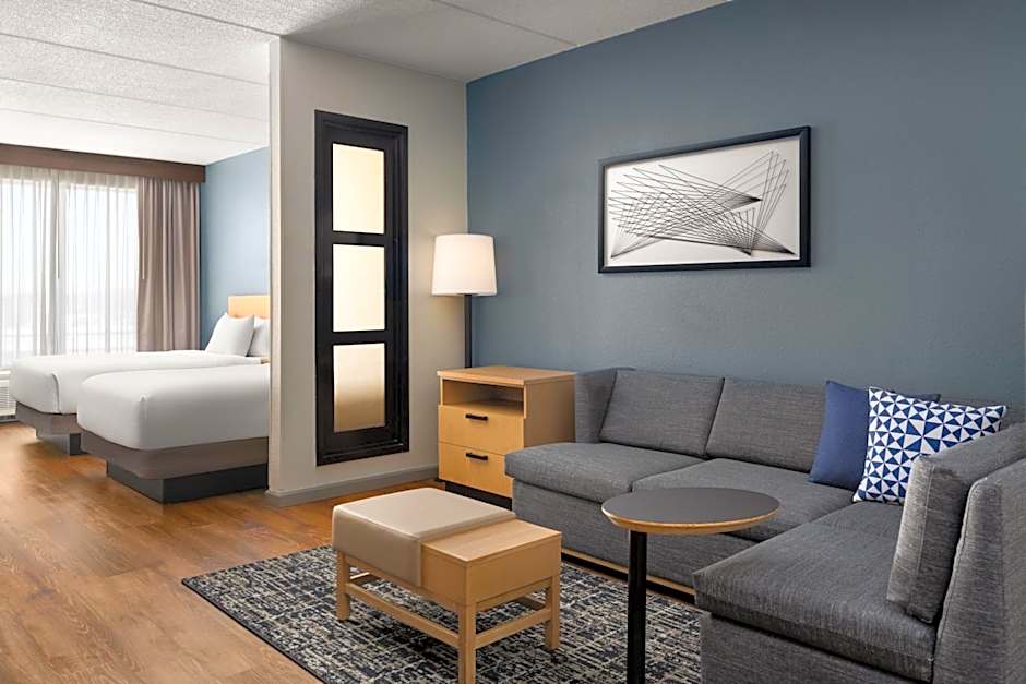 Photo 1 of 4 of 2 Double Beds with Sofabed, High Floor