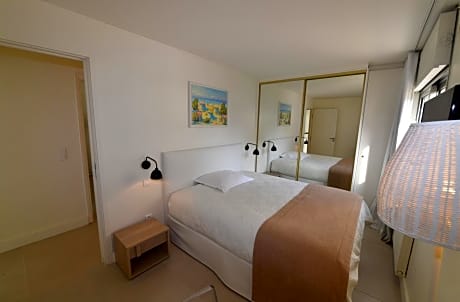 Apartment Antares - 328 ft from the hotel