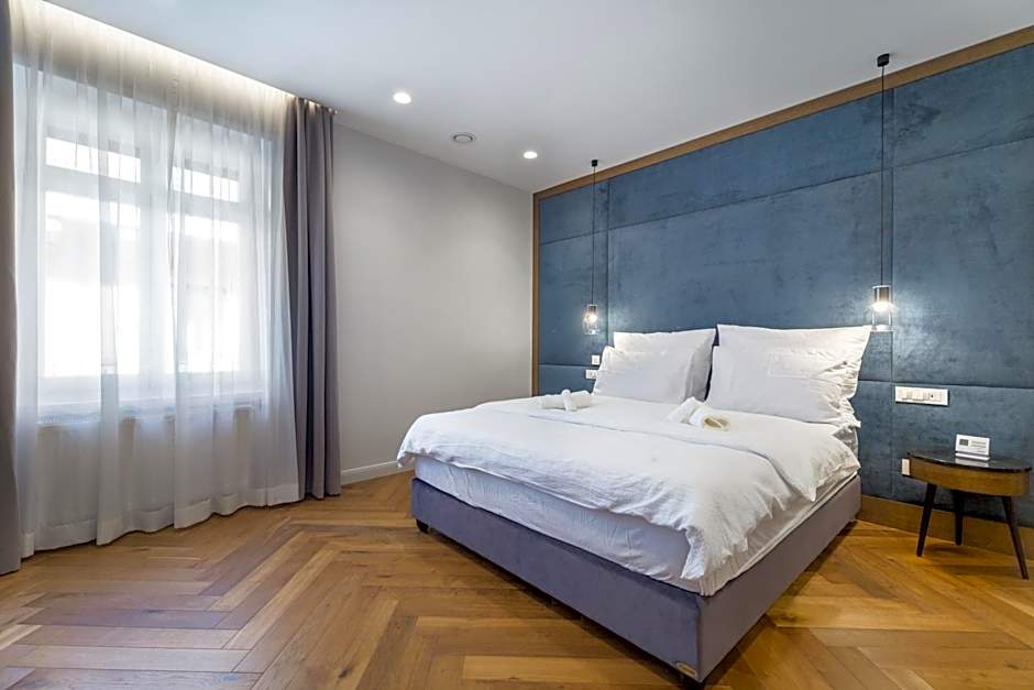 Budapest Eye- Boutique Suites, by BQA