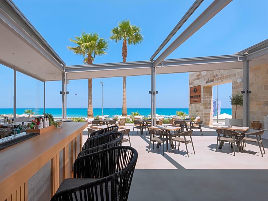 Ikones Seafront Luxury Suites