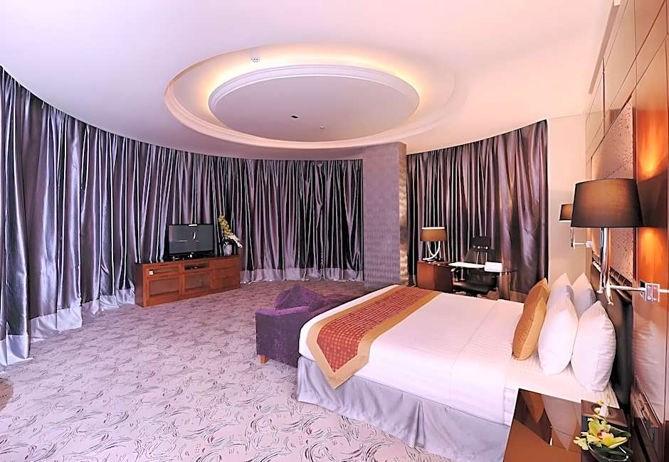 Sunday Signature Riyadh Formerly Qaser Al Hamra by Warwick