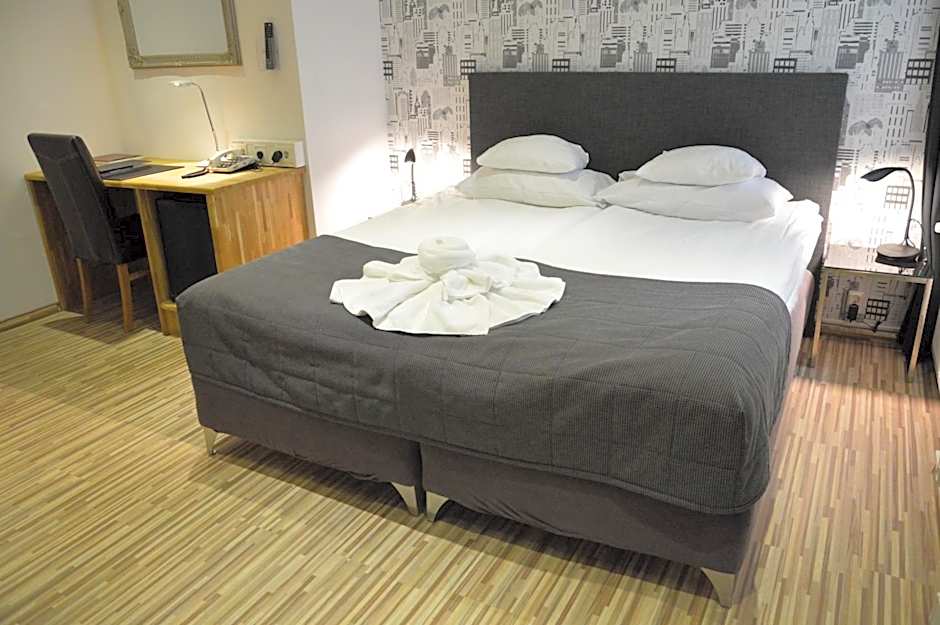 Best Western Hotel Anno 1937