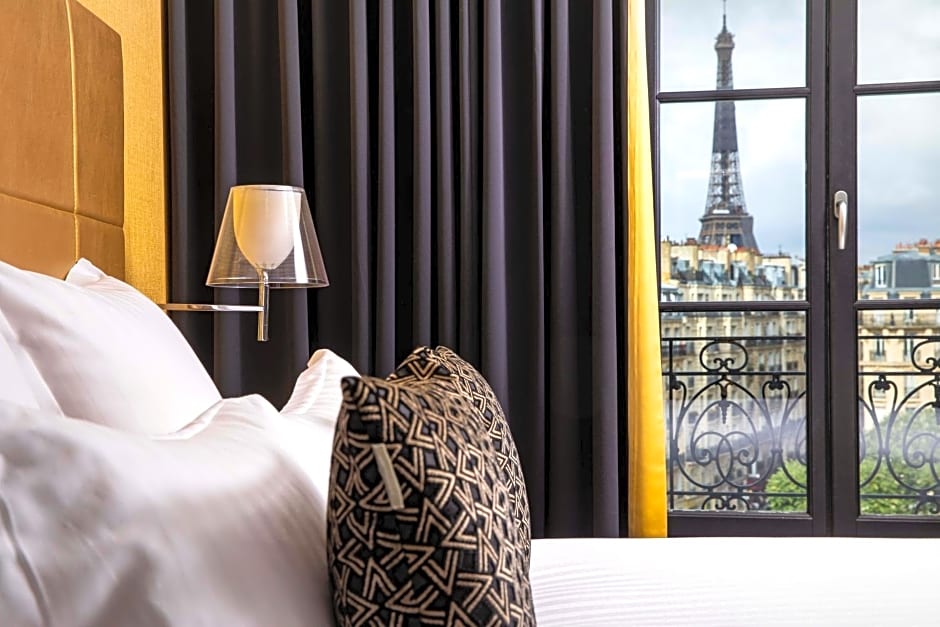 First Hotel Paris Tour Eiffel