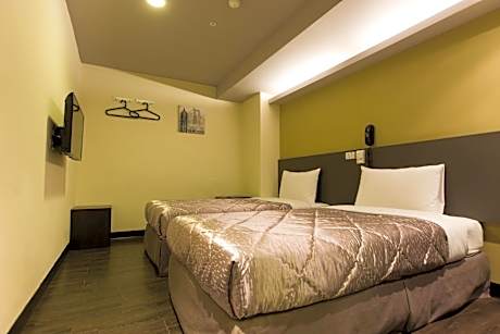 Budget Twin Room - No Window