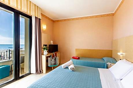 Superior Triple Room with Sea View