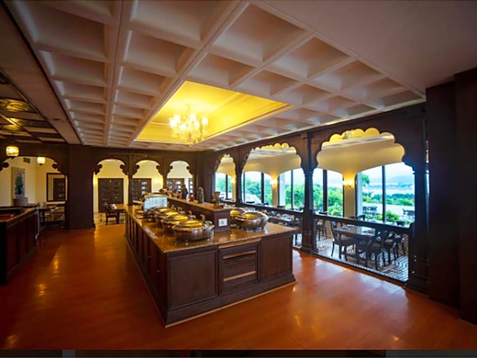 Hotel Hill Top Palace