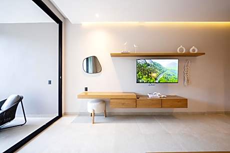 Suite with Private Pool