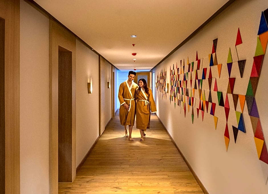 O by Tamara Coimbatore