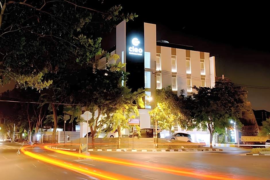 Cleo Walikota Surabaya Hotel