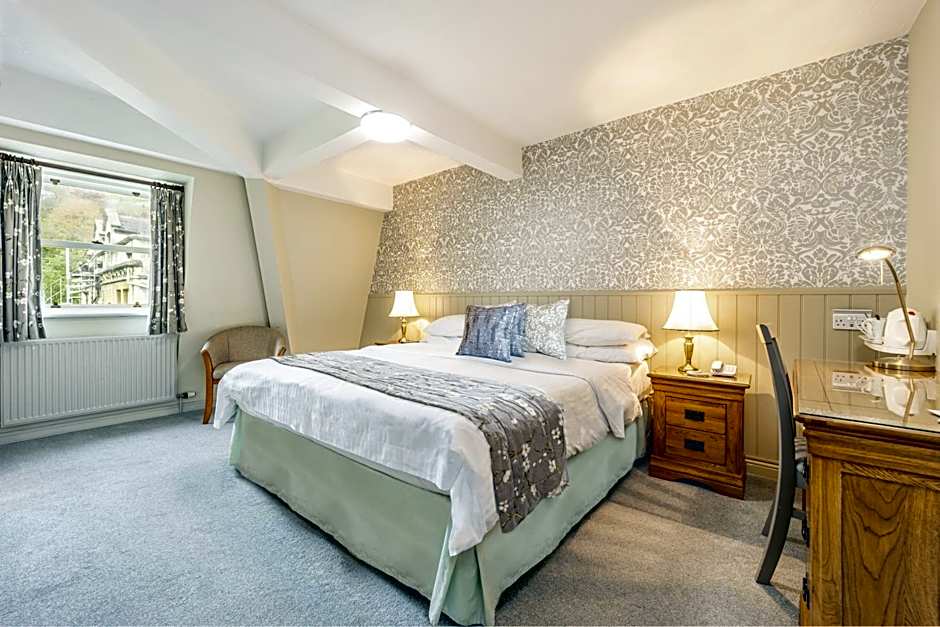 Best Western Limpley Stoke Hotel