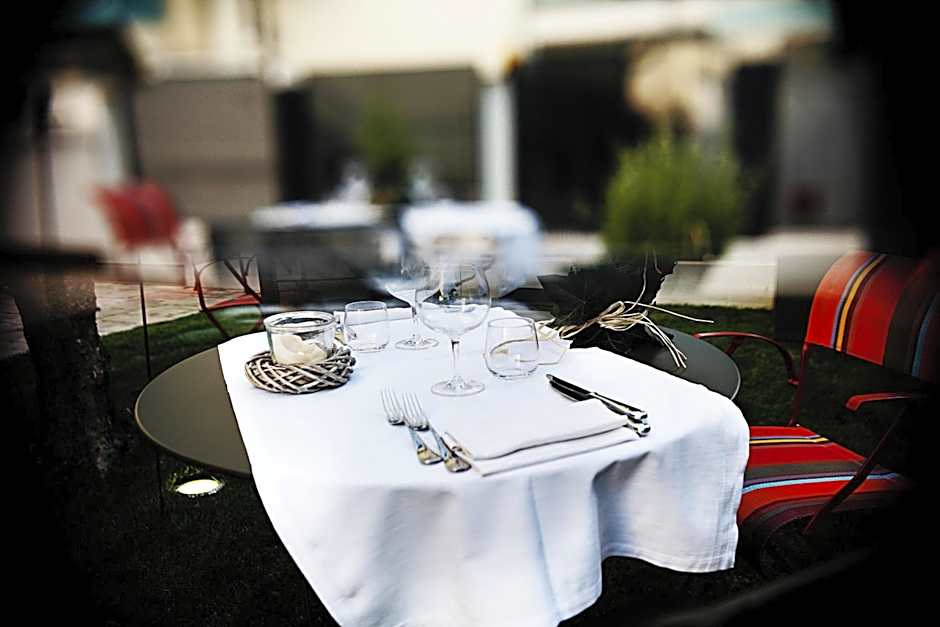 D-Place Hotel & Suite