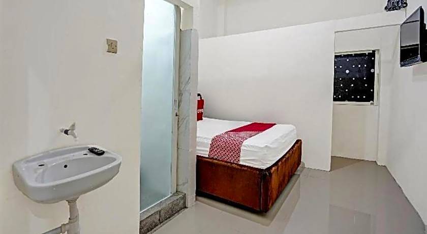 Hotel O Grand Syariah Hagawa Lamongan Near SPORT CENTER LAMONGAN