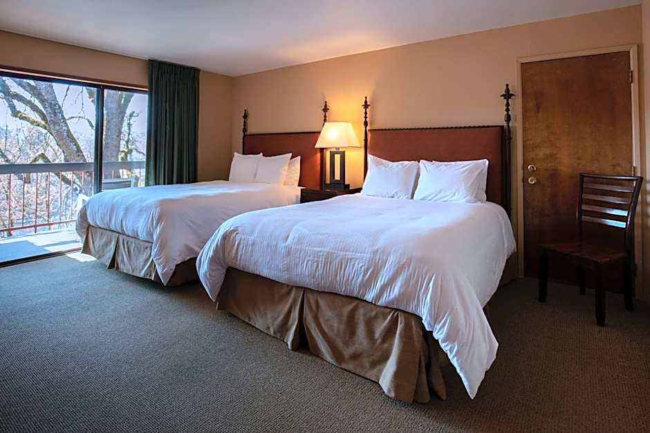Riverside Inn
