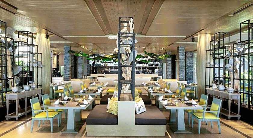 Pullman Phuket Arcadia Naithon Beach Resort