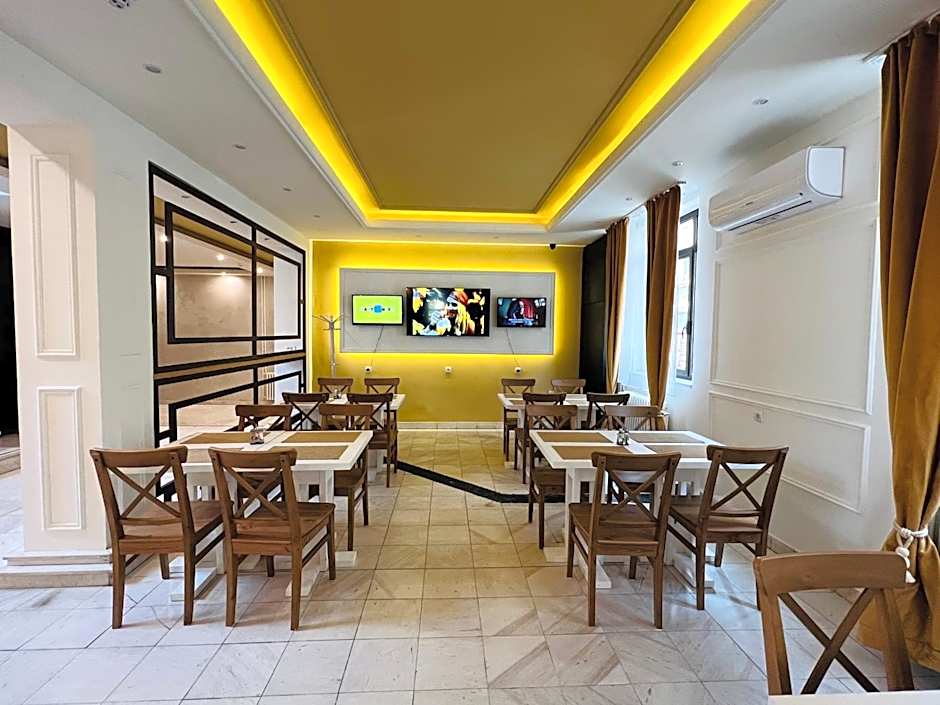 Side One Design Hotel Garni