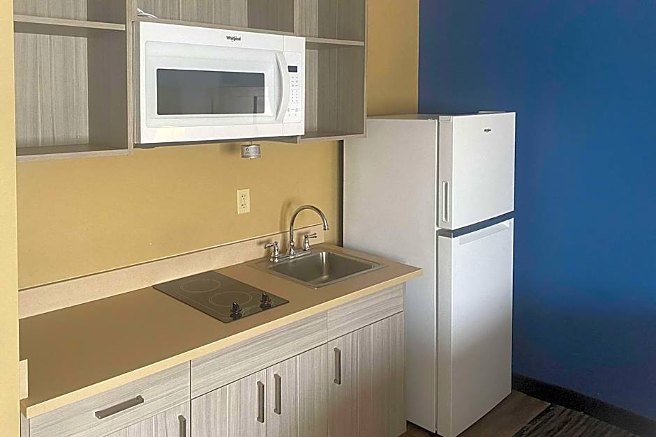 Suburban Studios Arlington Heights - Elk Grove