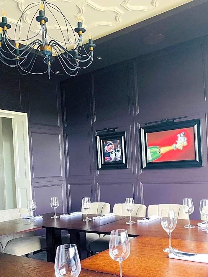 Loftsome Bridge Hotel