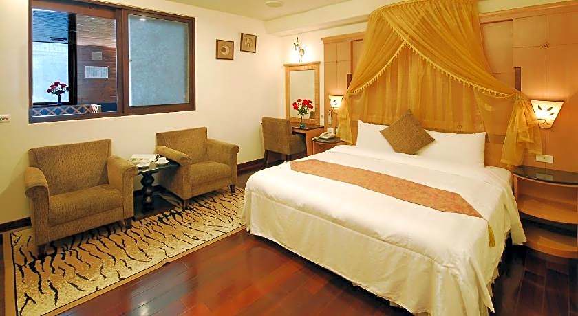 Ming Lu Holiday Hotel