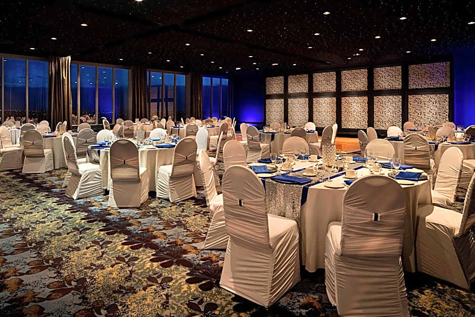 Delta Hotels by Marriott Edmonton South Conference Centre