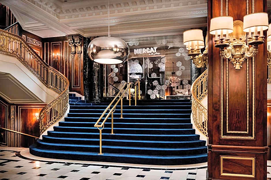 The Blackstone, Autograph Collection