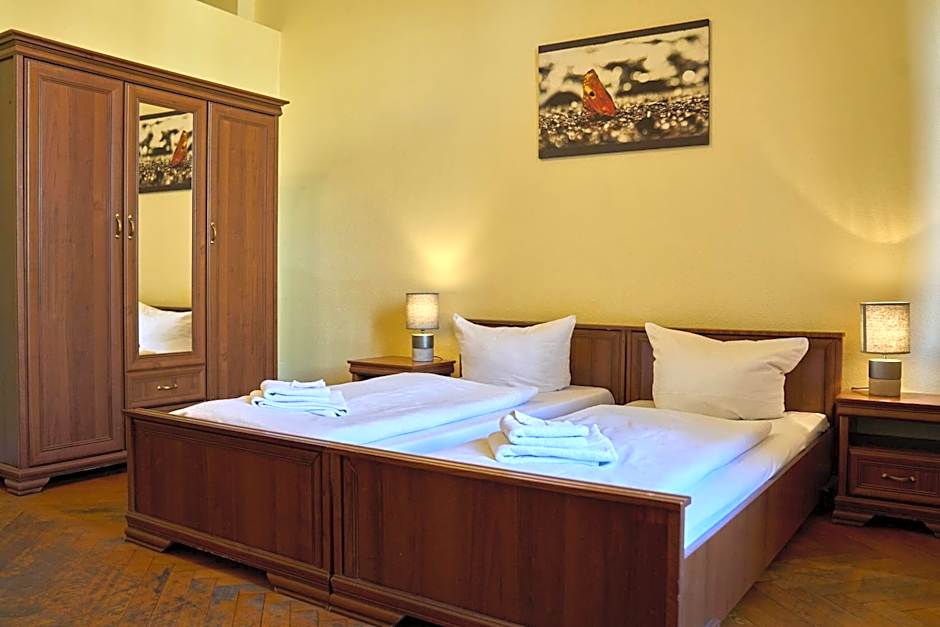 Hotel Pension Bernstein am Kurfürstendamm