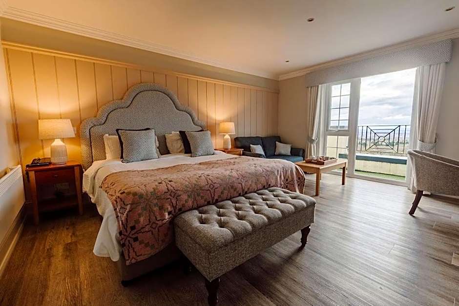 New House Country Hotel