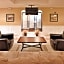 Holiday Inn Express and Suites Wichita Airport By IHG