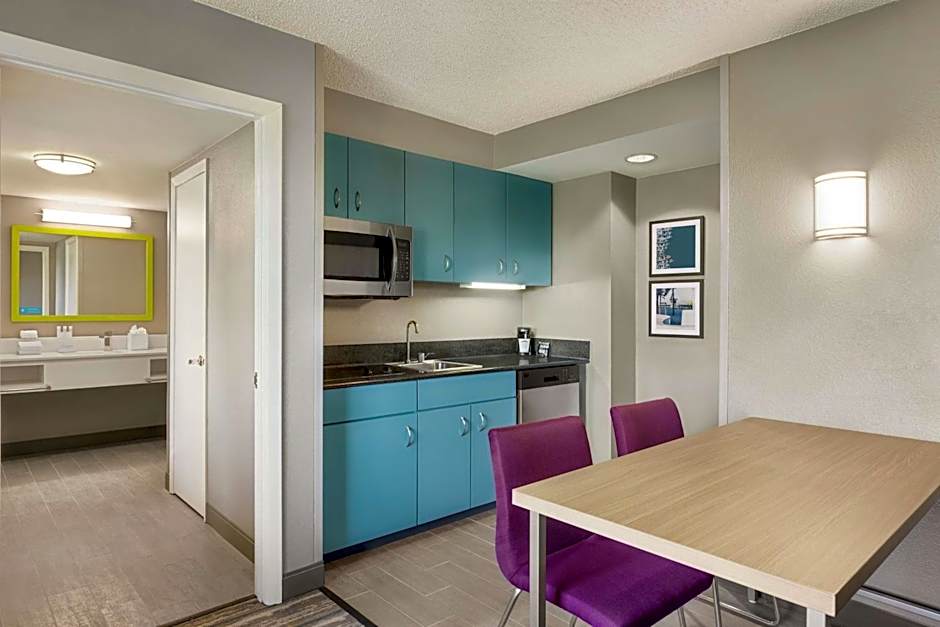 Hampton Inn By Hilton And Suites Ft. Lauderdale-Airport