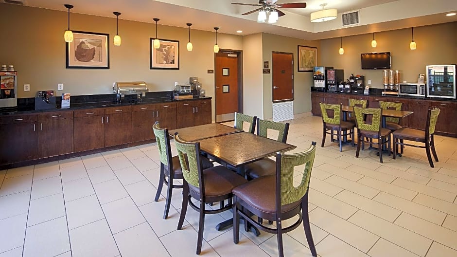 Best Western Plus Desoto Inn & Suites