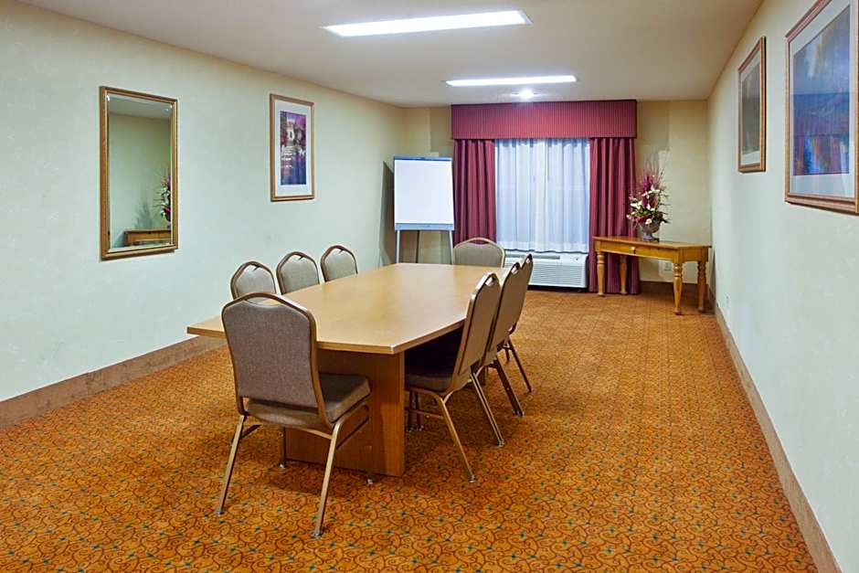 Country Inn & Suites by Radisson, Kingsland, GA