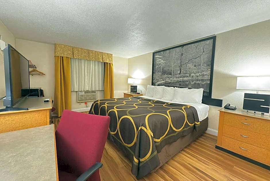 Super 8 by Wyndham Anderson/Clemson Area