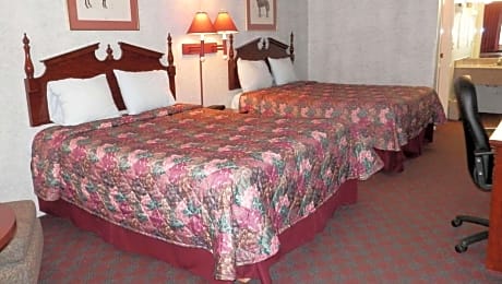 Queen Room with Two Queen Beds - Non-Smoking